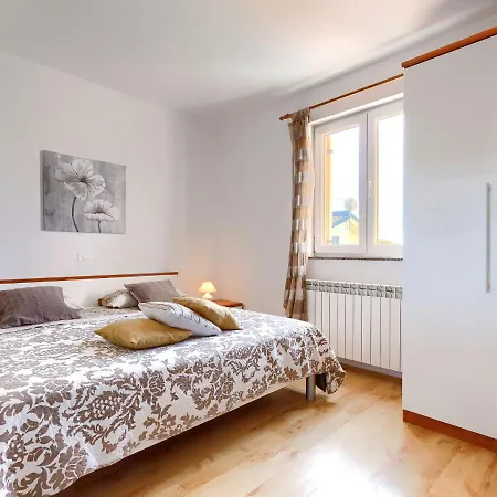 House Eric&paolo By Interhome Pula