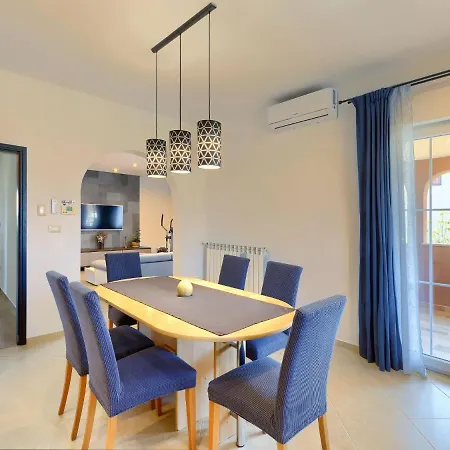 House Eric&paolo By Interhome Holiday home Pula