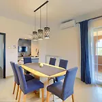 House Eric&paolo By Interhome بيت للعطل بولا